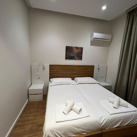 Urban Room 2 Tiranë Luaran gambar