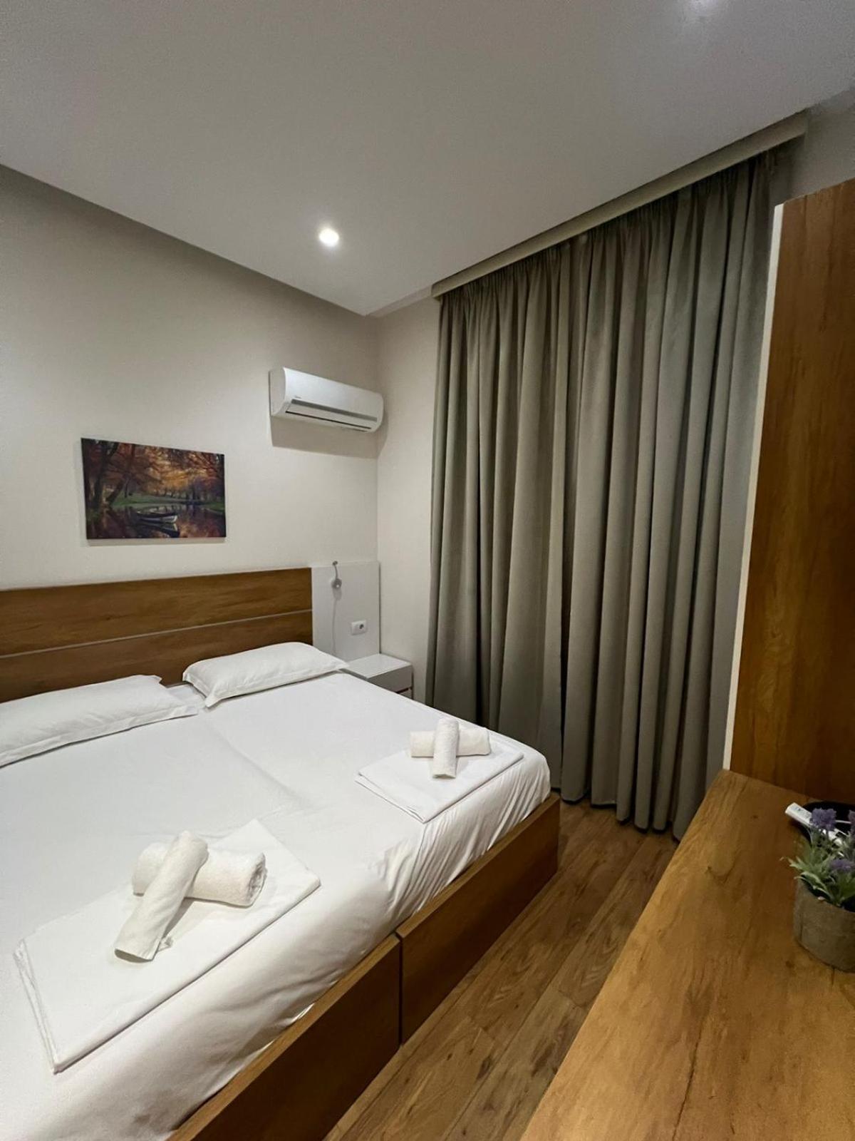 Urban Room 2 Tiranë Luaran gambar